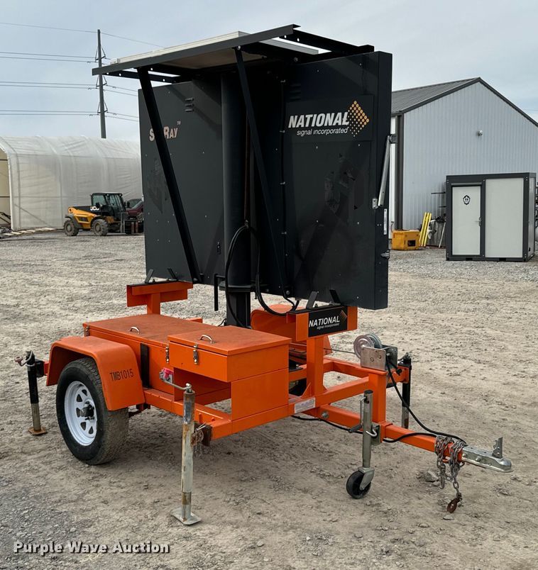 image for item OJ9604 2017 National Signal Sunray message board trailer