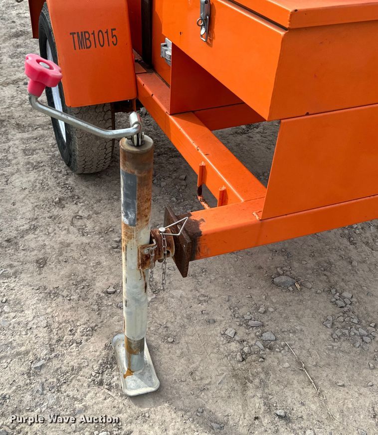 image for item OJ9604 2017 National Signal Sunray message board trailer