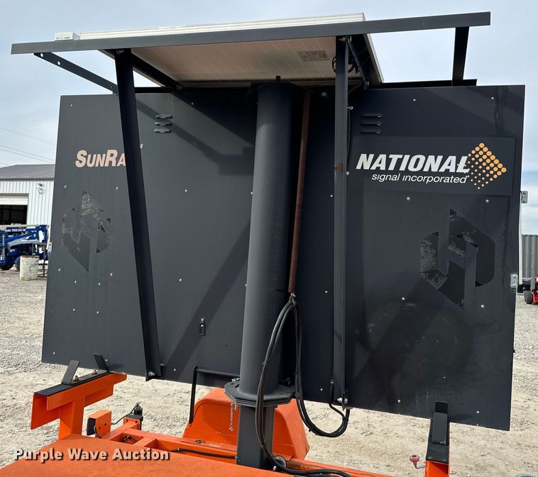 image for item OJ9604 2017 National Signal Sunray message board trailer