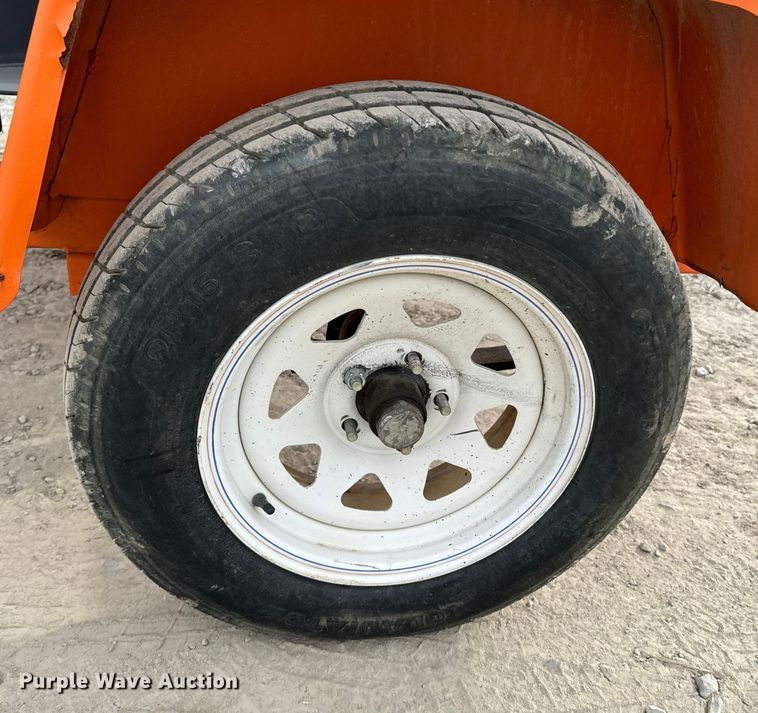 image for item OJ9604 2017 National Signal Sunray message board trailer