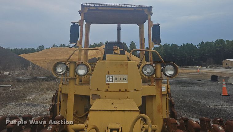 image for item OK9813 1978 Caterpillar  815 soil compactor