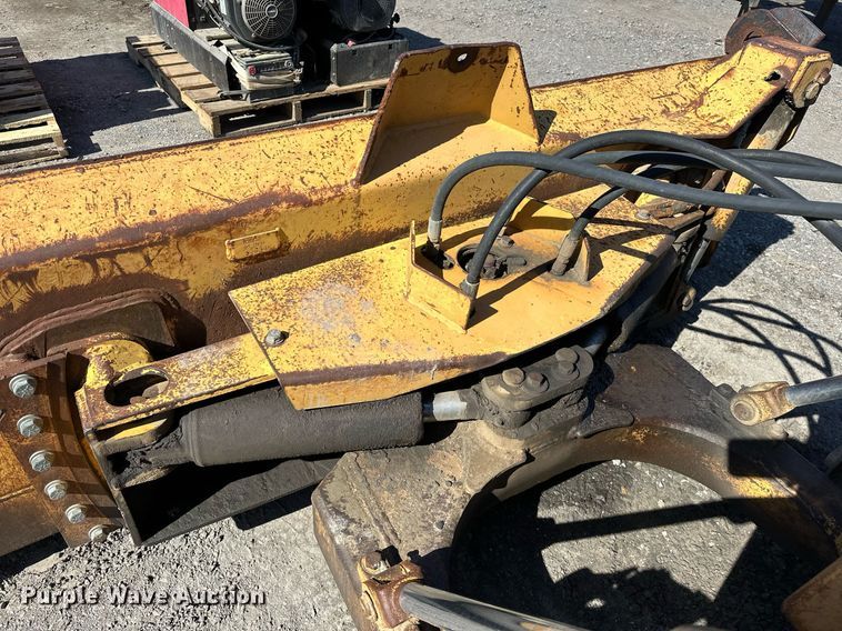 image for item OM9830 Case  550E Long Track  dozer