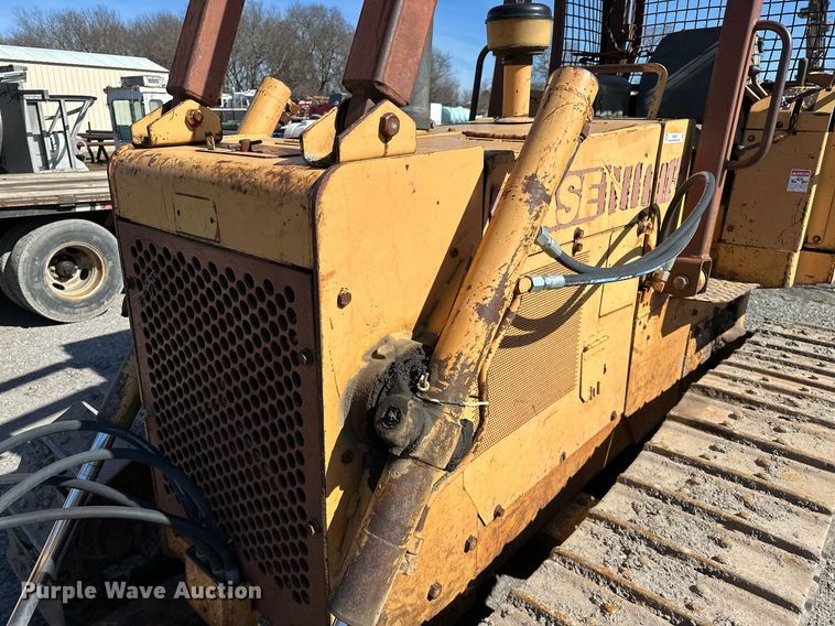 image for item OM9830 Case  550E Long Track  dozer