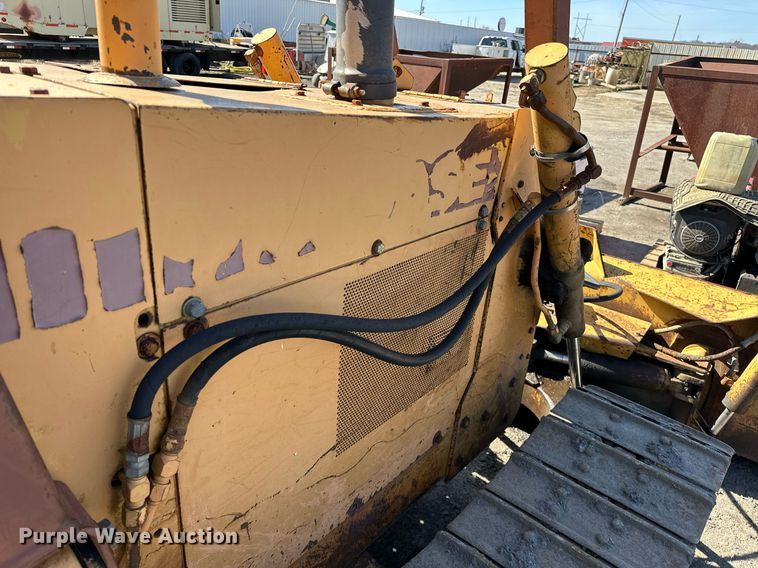 image for item OM9830 Case  550E Long Track  dozer