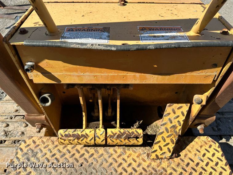 image for item OM9830 Case  550E Long Track  dozer