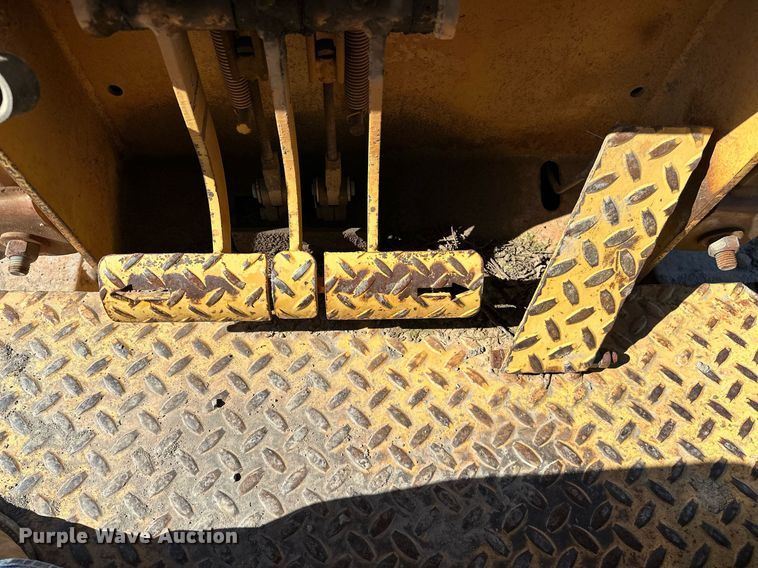 image for item OM9830 Case  550E Long Track  dozer