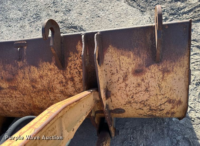 image for item OM9831 1989 Case 580K backhoe