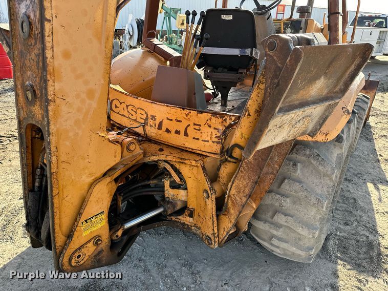 image for item OM9831 1989 Case 580K backhoe