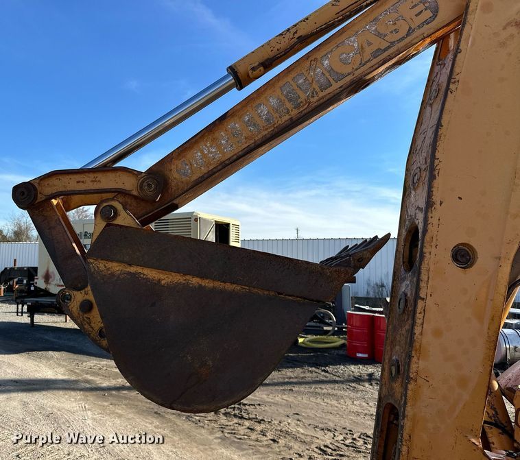 image for item OM9831 1989 Case 580K backhoe