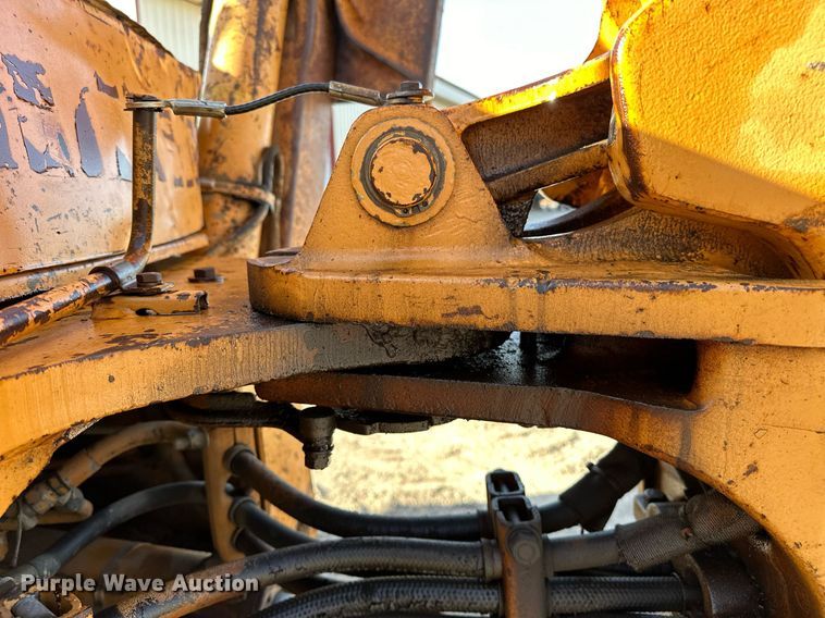 image for item OM9831 1989 Case 580K backhoe