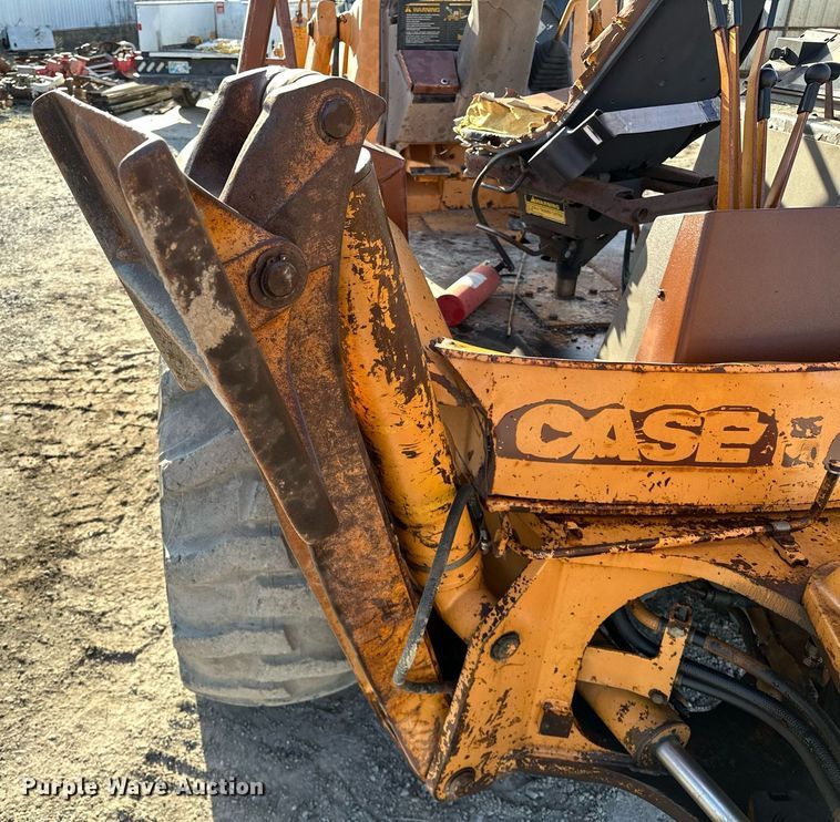 image for item OM9831 1989 Case 580K backhoe