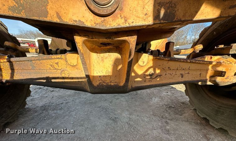 image for item OM9831 1989 Case 580K backhoe