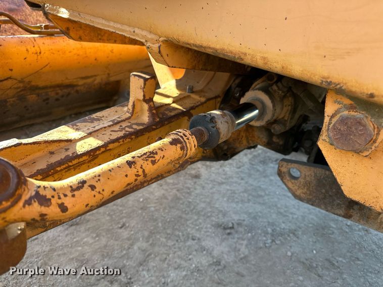 image for item OM9831 1989 Case 580K backhoe