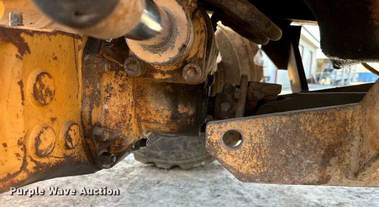 image for item OM9831 1989 Case 580K backhoe