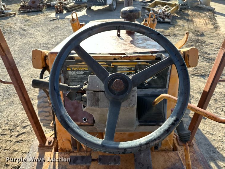 image for item OM9831 1989 Case 580K backhoe