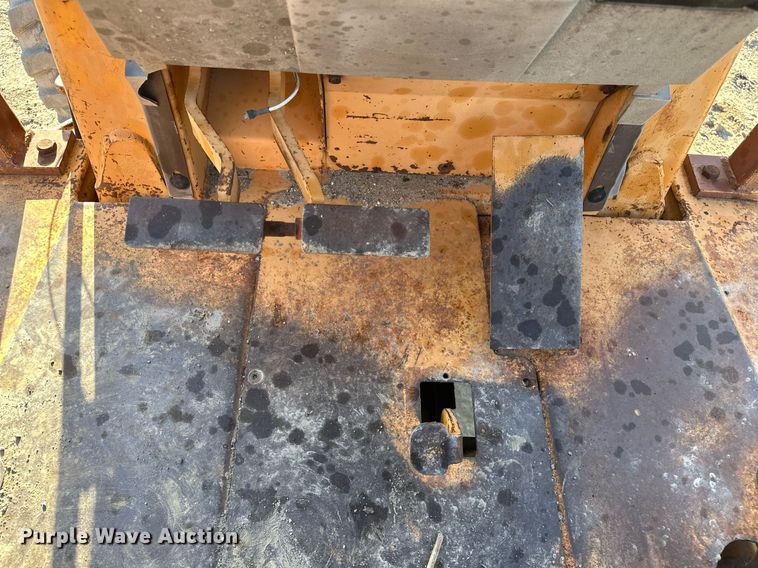 image for item OM9831 1989 Case 580K backhoe