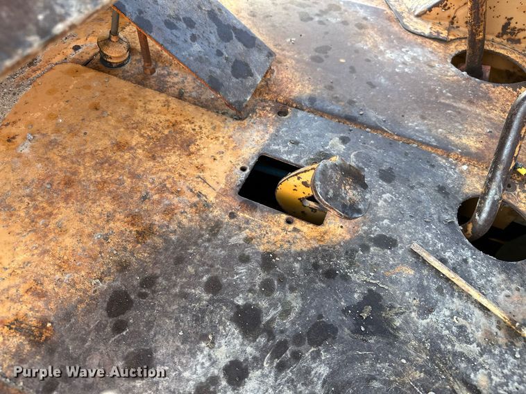 image for item OM9831 1989 Case 580K backhoe