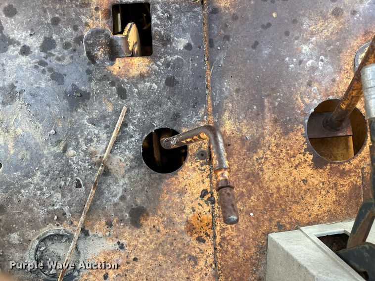 image for item OM9831 1989 Case 580K backhoe