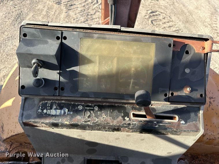 image for item OM9831 1989 Case 580K backhoe