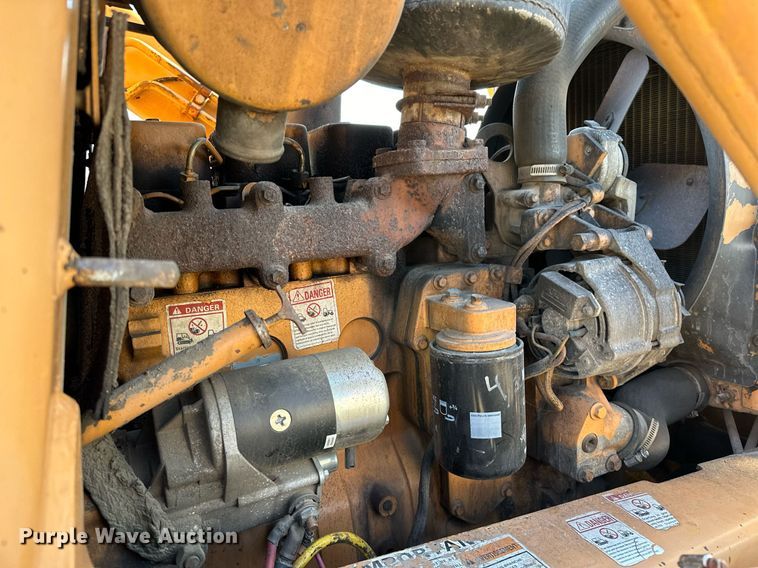 image for item OM9831 1989 Case 580K backhoe