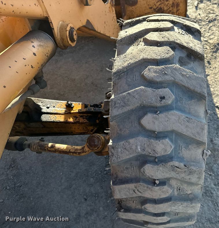 image for item OM9831 1989 Case 580K backhoe