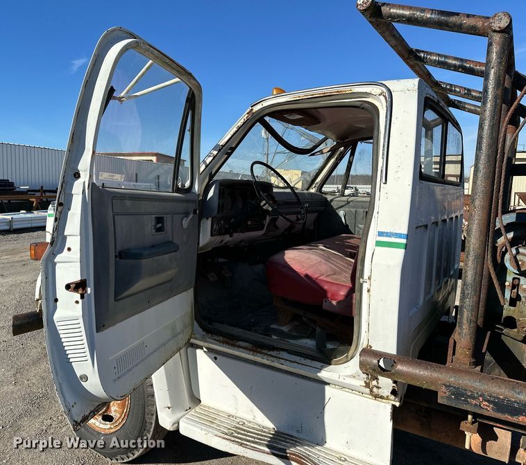 image for item OM9840 1981 Chevrolet  60 winch truck