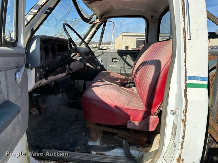 image for item OM9840 1981 Chevrolet  60 winch truck