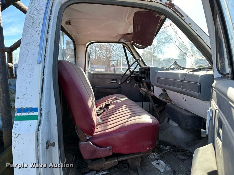 image for item OM9840 1981 Chevrolet  60 winch truck