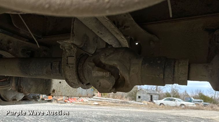 image for item OM9846 2009 International  7500 dump truck