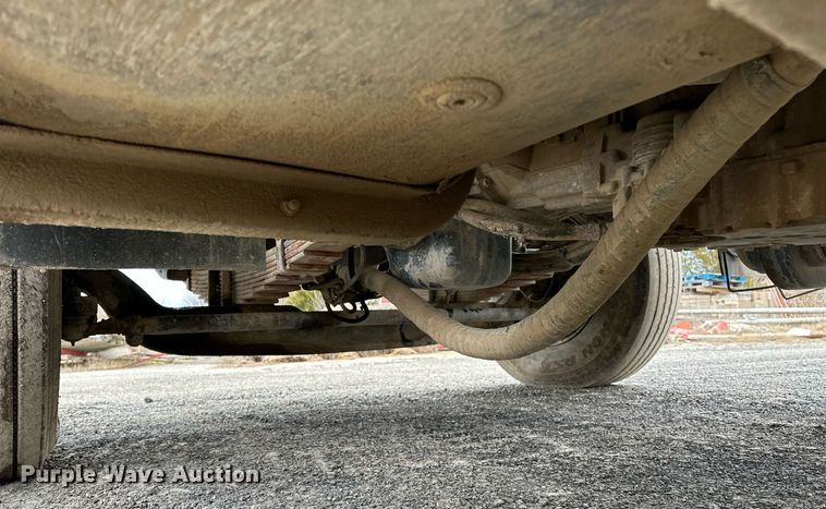 image for item OM9846 2009 International  7500 dump truck