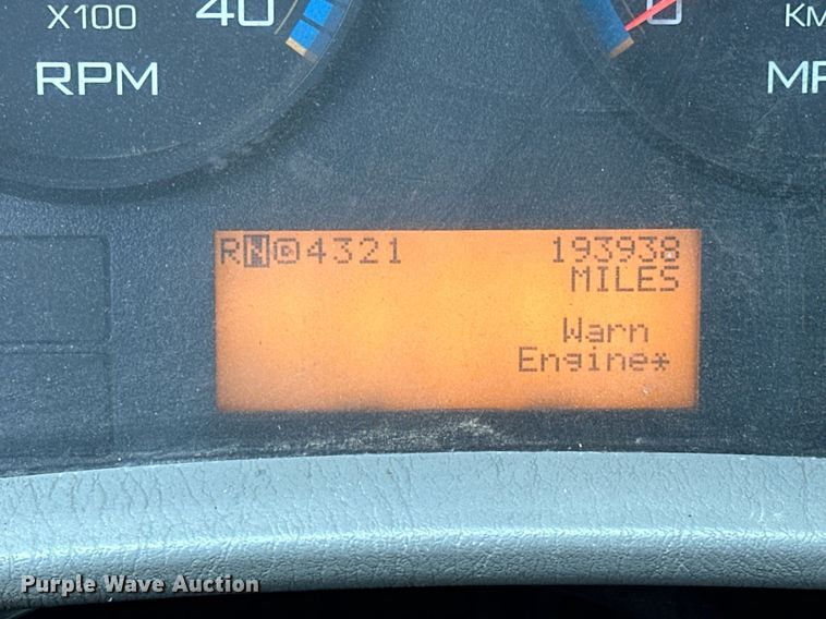 image for item OM9846 2009 International  7500 dump truck