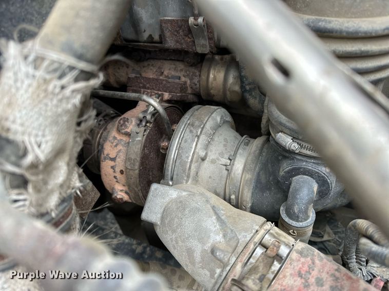 image for item OM9846 2009 International  7500 dump truck