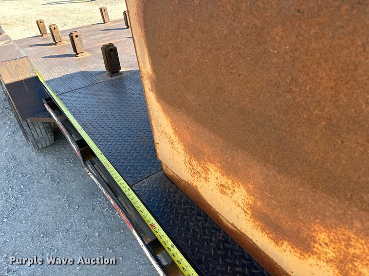 image for item OM9848 2010 Starlite  utility trailer