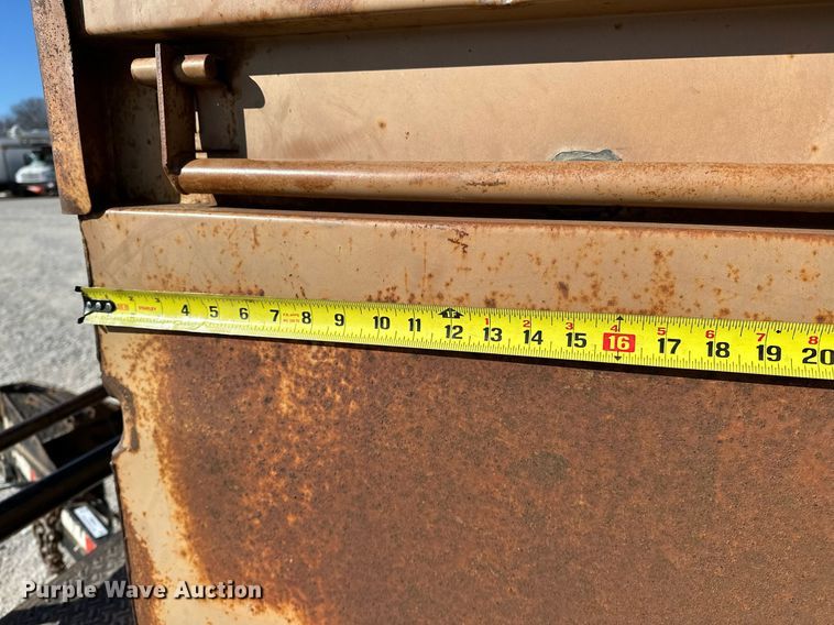 image for item OM9848 2010 Starlite  utility trailer