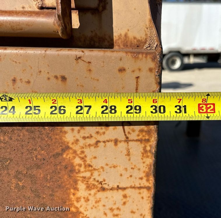 image for item OM9848 2010 Starlite  utility trailer