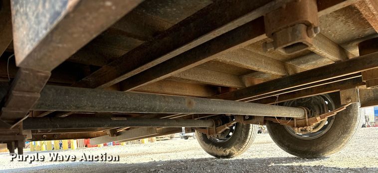 image for item OM9848 2010 Starlite  utility trailer