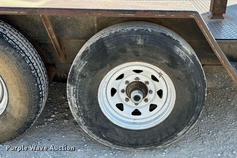 image for item OM9848 2010 Starlite  utility trailer