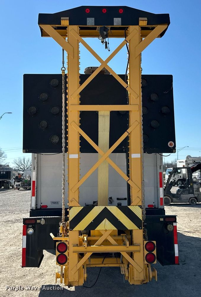 image for item OM9849 1999 International  4900 box truck with crash attenuator