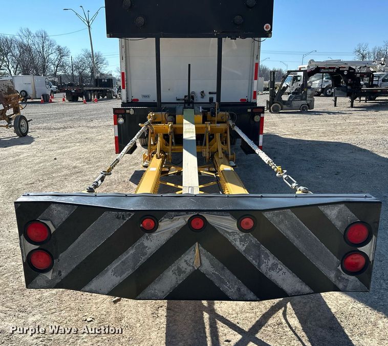 image for item OM9849 1999 International  4900 box truck with crash attenuator