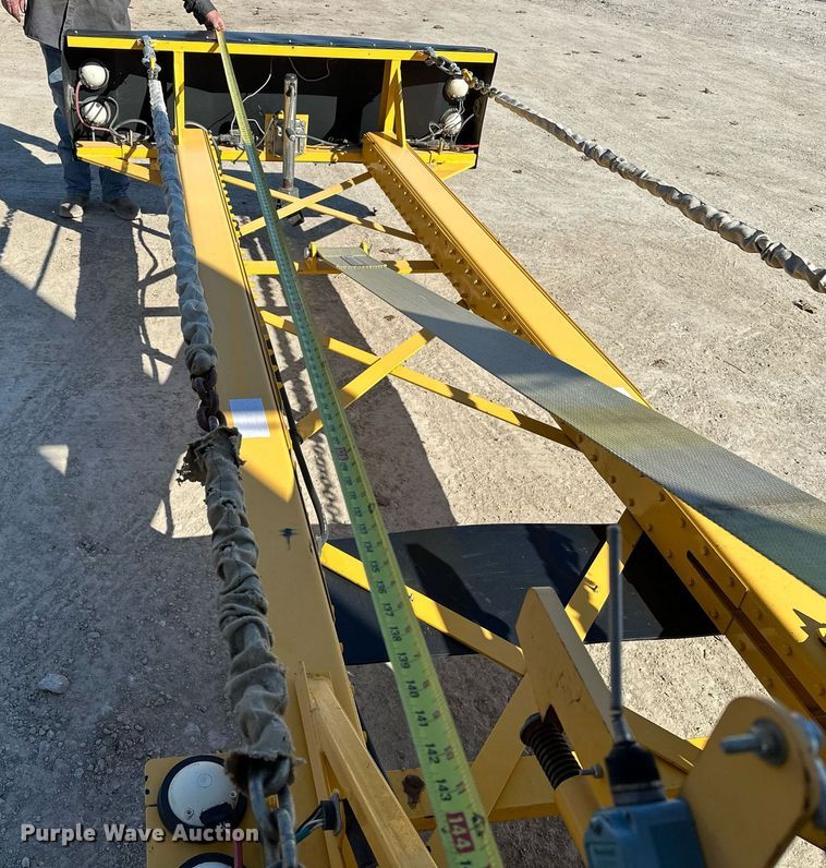 image for item OM9849 1999 International  4900 box truck with crash attenuator