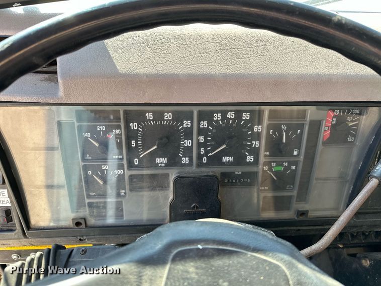 image for item OM9849 1999 International  4900 box truck with crash attenuator