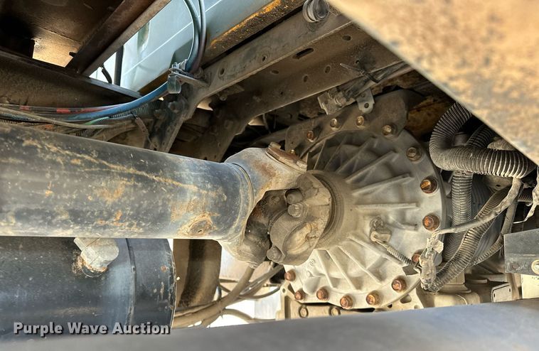 image for item OM9849 1999 International  4900 box truck with crash attenuator