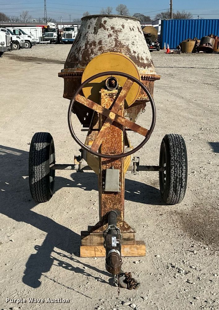 image for item OM9850 Concrete mixer