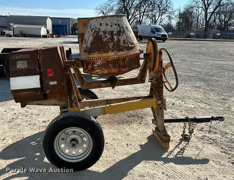 image for item OM9850 Concrete mixer