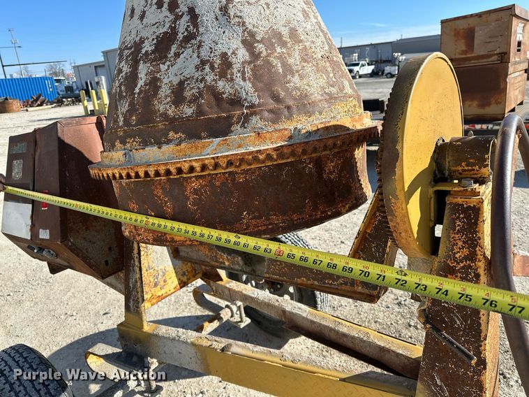 image for item OM9850 Concrete mixer