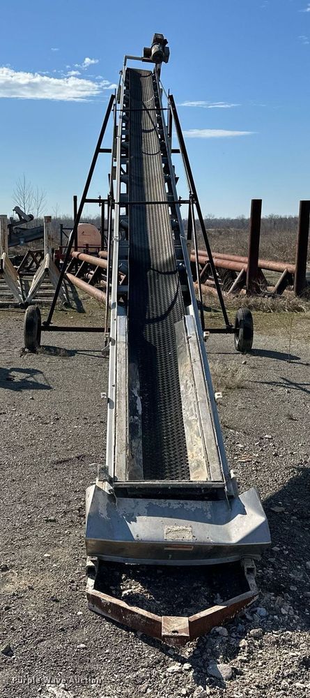 image for item OM9851 Adams conveyor