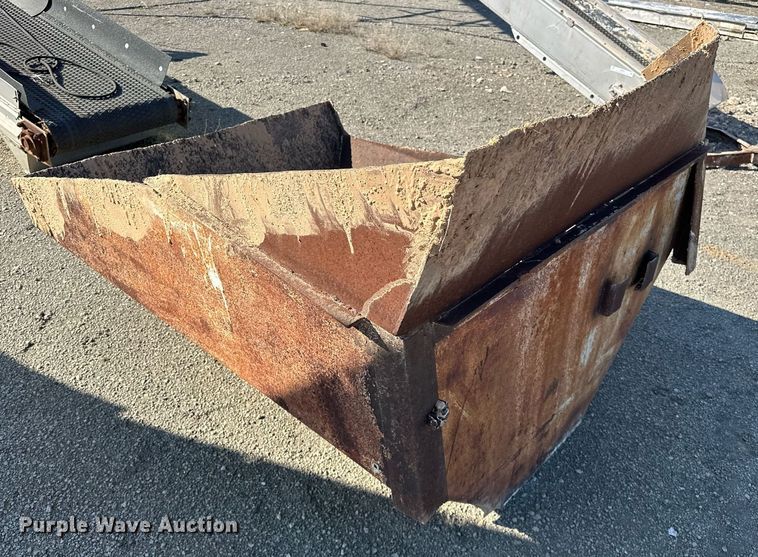 image for item OM9851 Adams conveyor