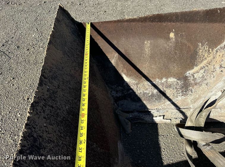 image for item OM9851 Adams conveyor