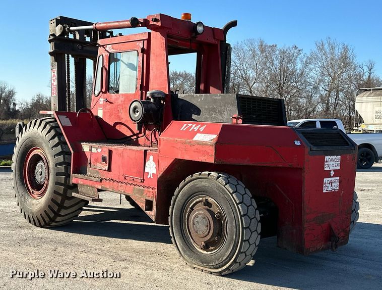 image for item OM9853 1983 Taylor TE-250S forklift