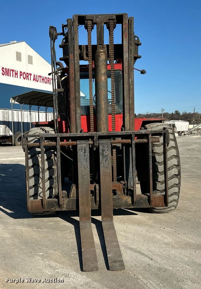 image for item OM9853 1983 Taylor TE-250S forklift